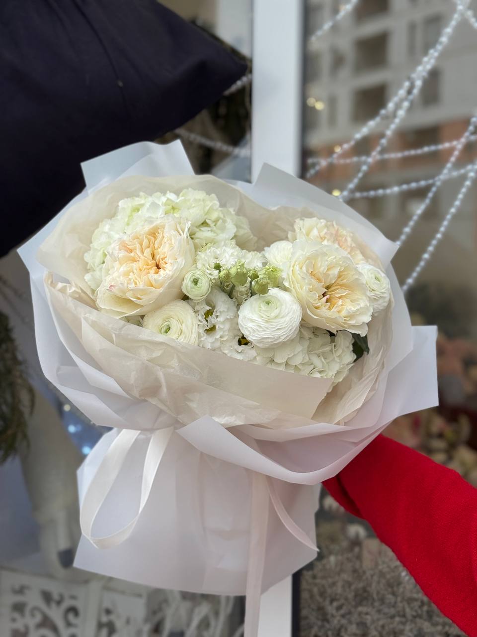Ivory Elegance Bouquet